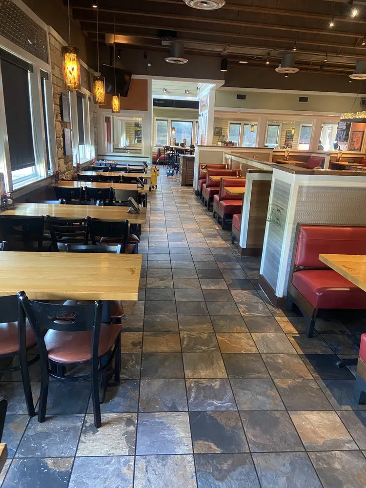 Professional yard maintenance with custom design across Jackson, MS - Lewis Cleaning and Lawn Service