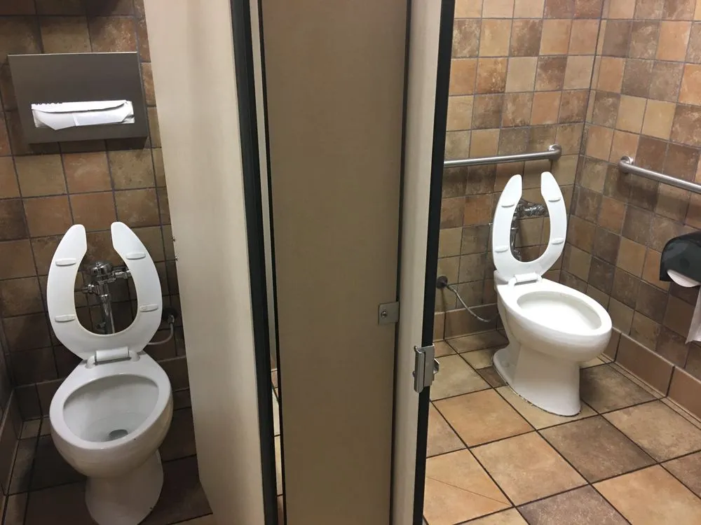 Custom garden landscaping for homes across Jackson, MS - Lewis Cleaning and Lawn Service