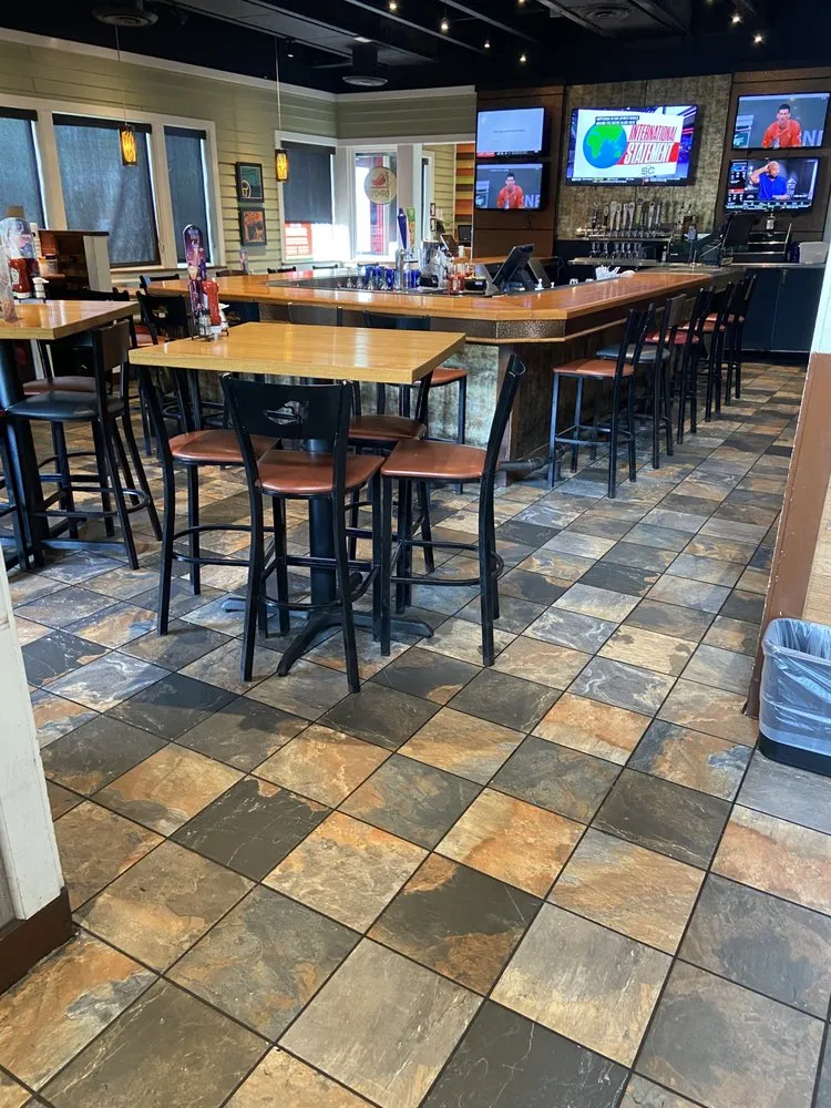 Affordable yard maintenance for homes across Jackson, MS - Lewis Cleaning and Lawn Service