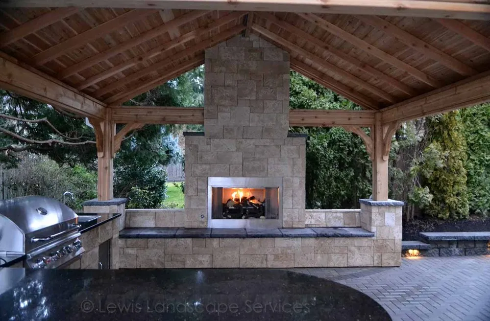 Custom lawn care service experts serving Hillsboro, OR - Lewis Landscape Services