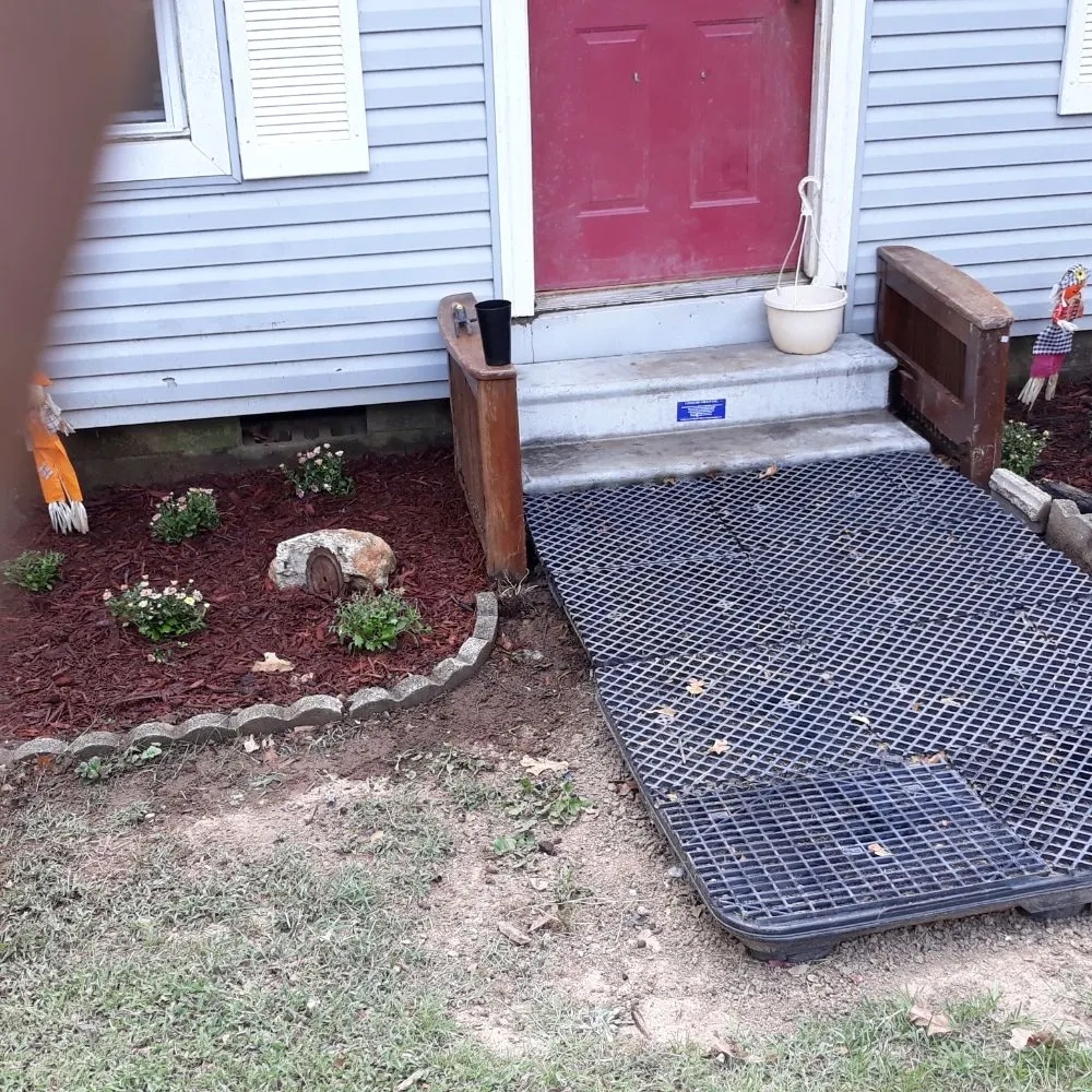 Local yard maintenance experts serving Greenwood, AR - Lewis Lawn & Landscaping