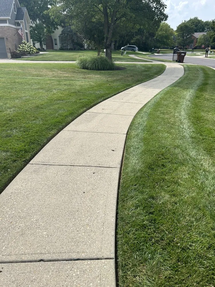 Reliable yard cleanup service in Miamisburg, OH by Lewis Lawn Care & Pressure Washing