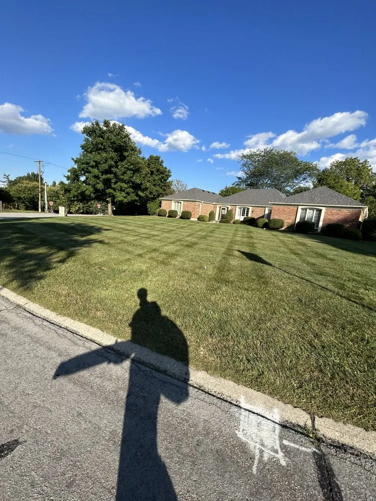 Top-rated lawn care service in Miamisburg, OH by Lewis Lawn Care & Pressure Washing