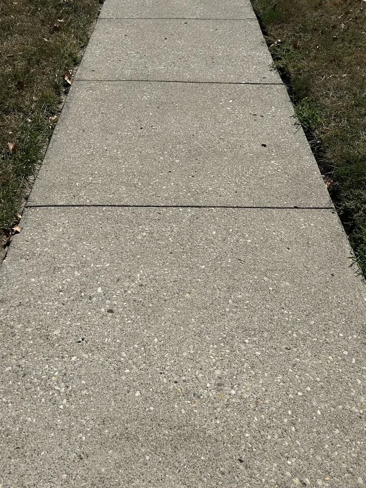 Local lawn care service for homes in Miamisburg, OH by Lewis Lawn Care & Pressure Washing