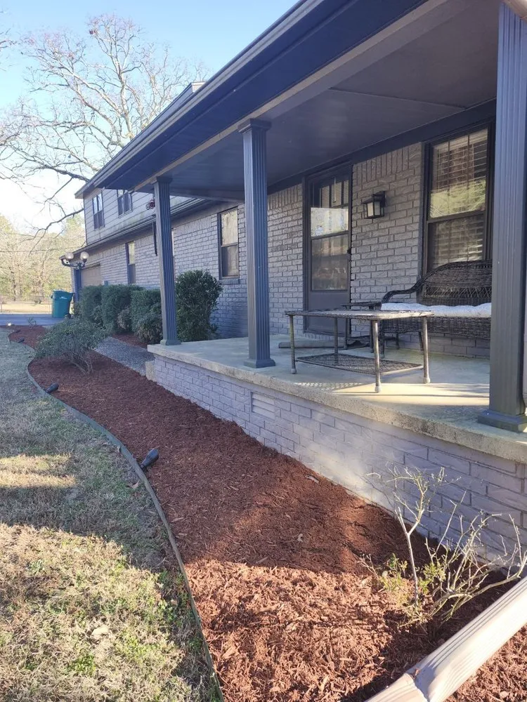 Local lawn care service experts serving Little Rock, AR - Lewis Lawns and Landscaping