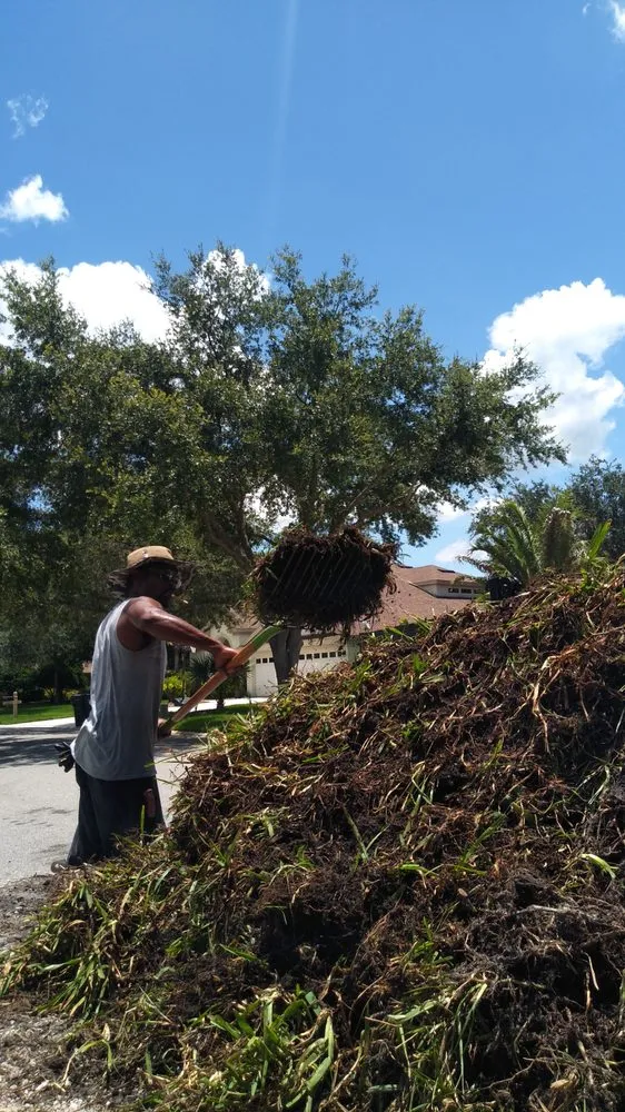 Expert garden landscaping experts serving Tampa, FL - Lewis Loves Landscaping