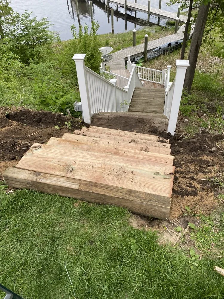 Expert residential landscaping experts serving Grand Haven, MI - Lew’s Outdoor Services