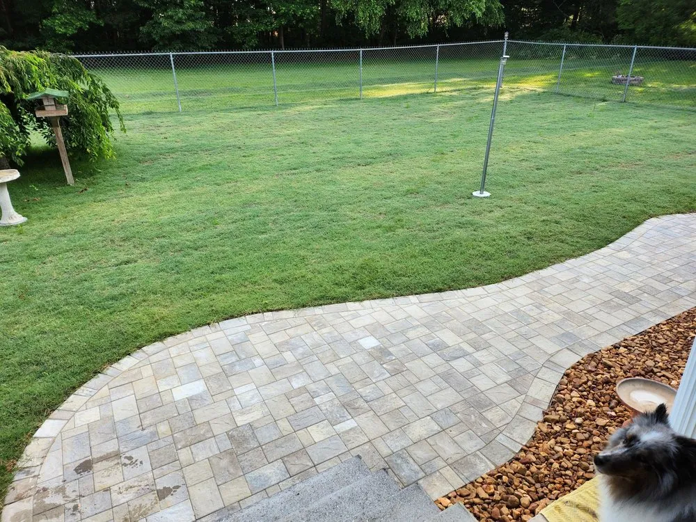 Top-rated outdoor landscaping for residential properties across Paris, TN - Lewy's