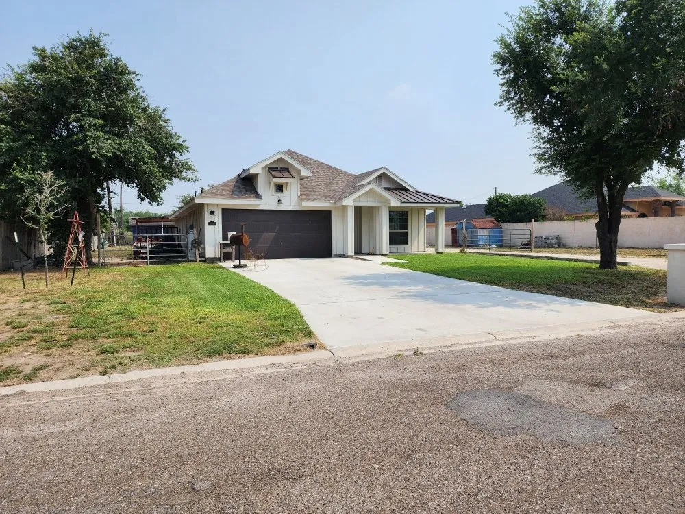 Professional residential landscaping for homes across Edinburg, TX - Lex & Mj's Services