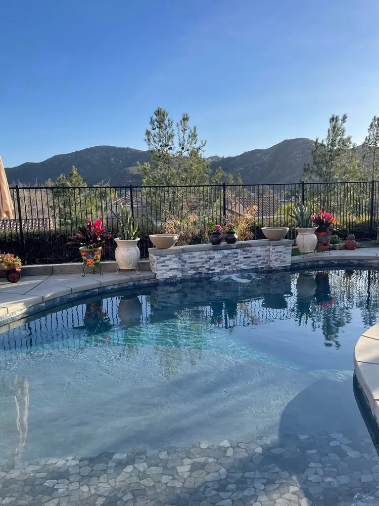 Top-rated yard cleanup service in Temecula, CA by Lexington Homes