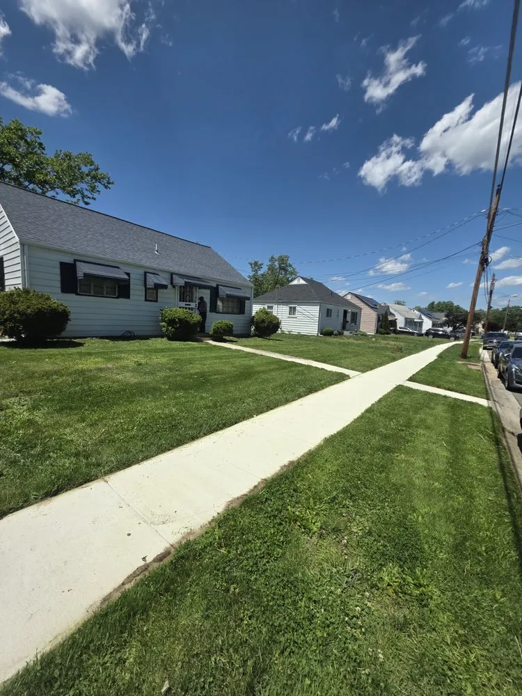 Affordable lawn care service for residential properties in Hillcrest Heights, MD by Lexis Landscaping