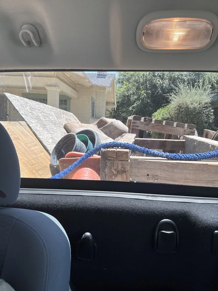 Custom yard cleanup service for residential properties across Fresno, CA - Lexmar R