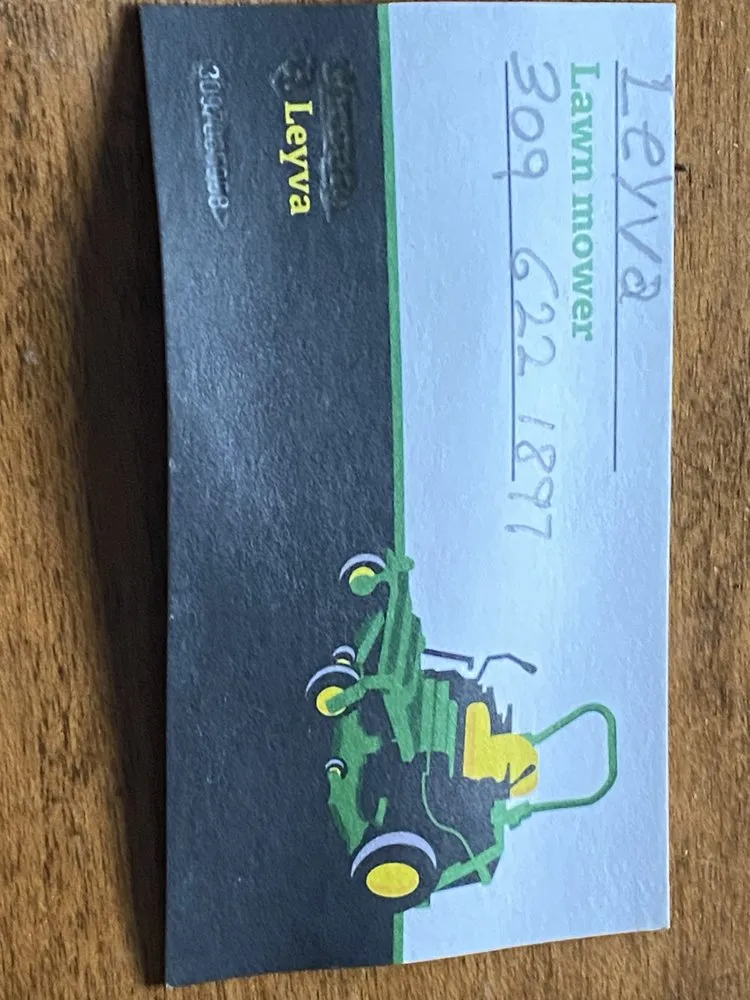 Professional yard cleanup service in Bloomington, IL by Leyva Lawn Mower