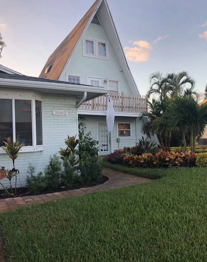 Custom garden landscaping experts serving Port St. Lucie, FL - LG Diamond Landscapes