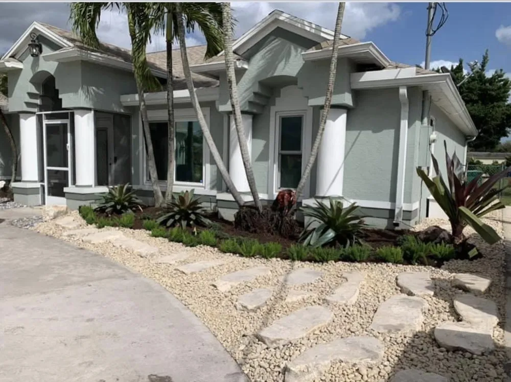 Professional lawn care service experts serving Port St. Lucie, FL - LG Diamond Landscapes