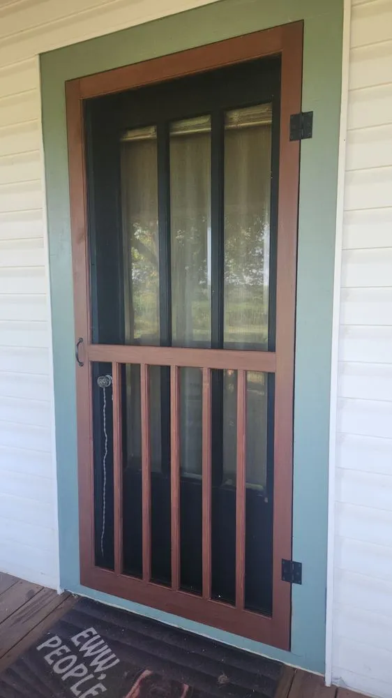 Expert landscape design in Troy, MO by LG Handyman&Cleaning