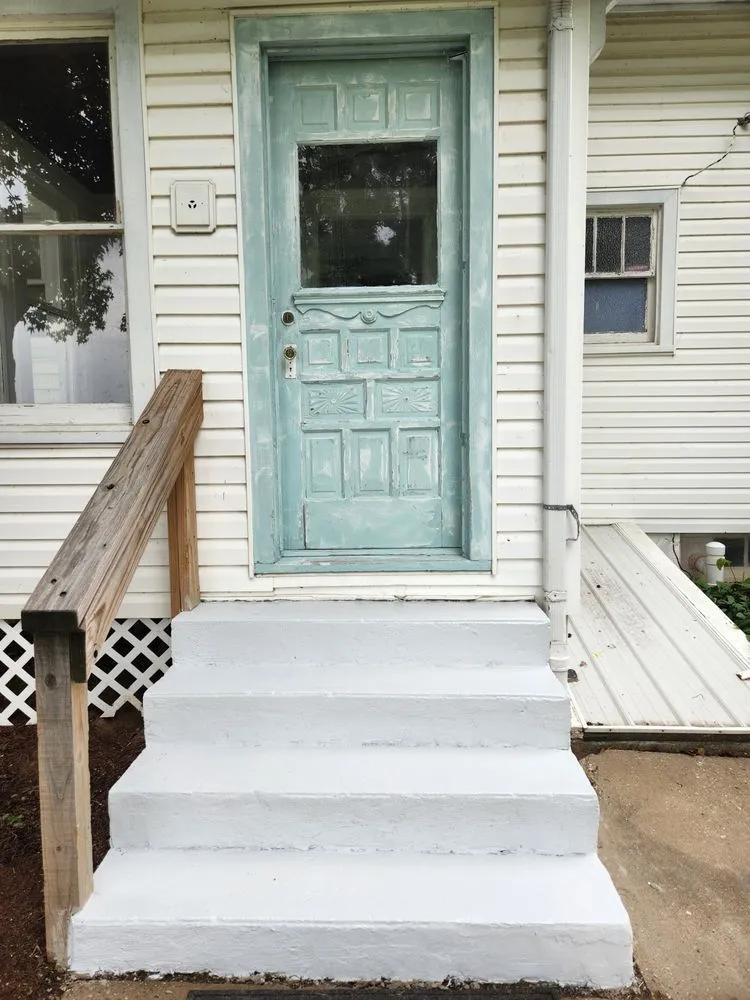 Expert landscape installation in Troy, MO by LG Handyman&Cleaning