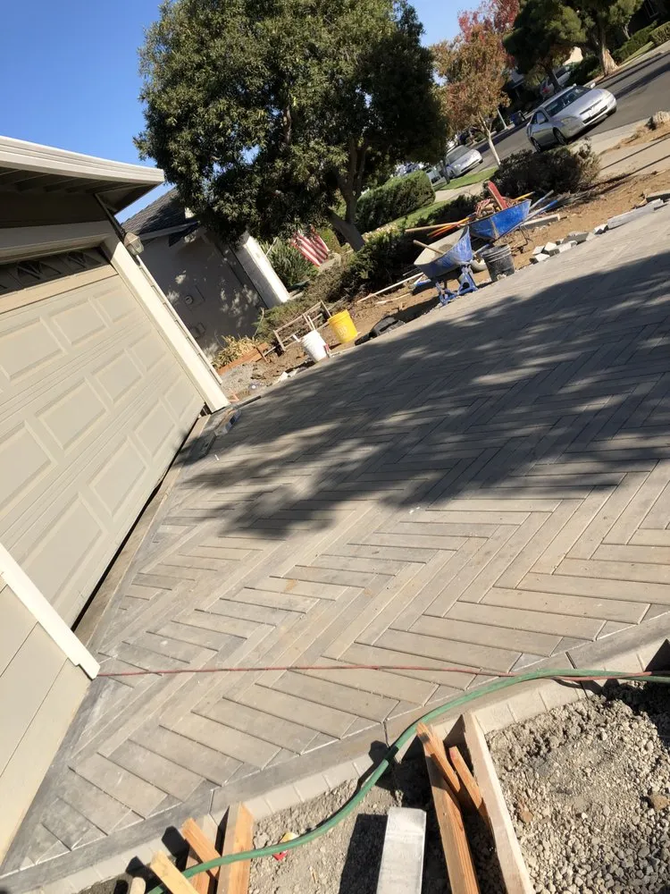 Reliable garden landscaping experts serving San Jose, CA - LG high pavers