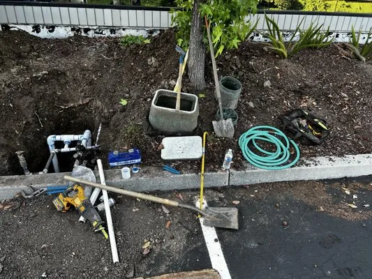 LG Landscaping & Irrigation Logo