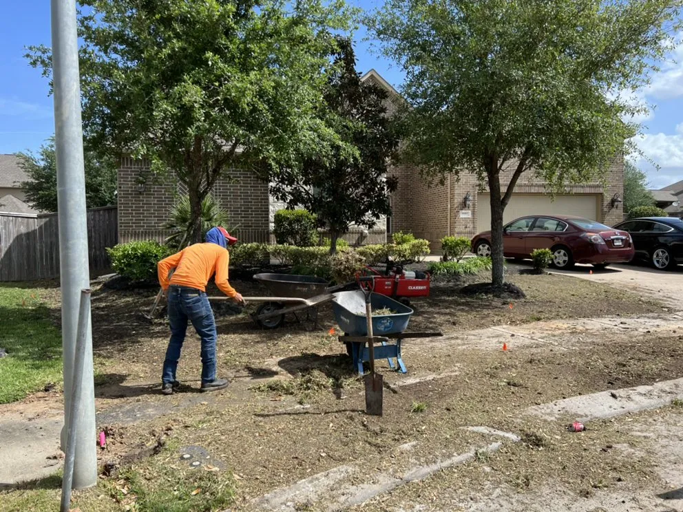 Professional landscaping services experts serving Brookshire, TX - L&G landscaping