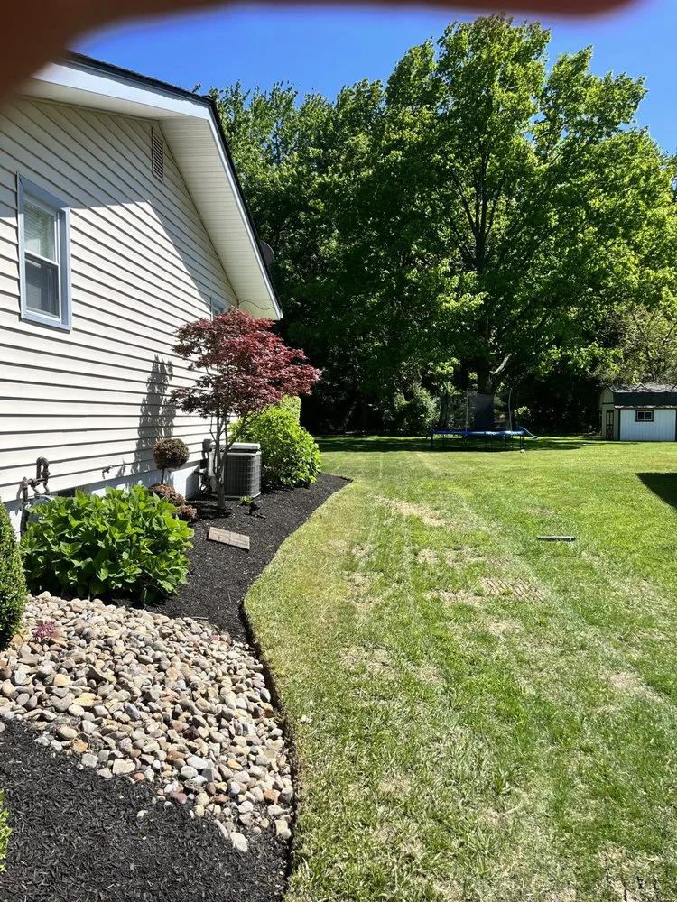 Expert lawn care service experts serving Painesville, OH - LG Landscaping