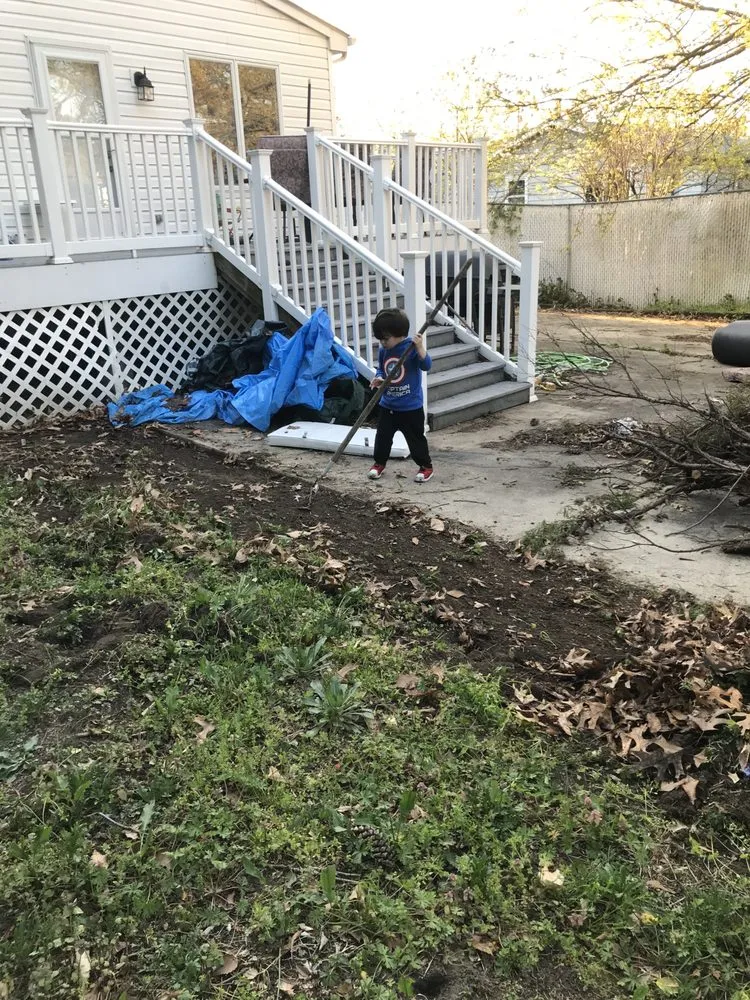 Top-rated lawn mowing service for homes across Pennsauken Township, NJ - Lg Landscaping