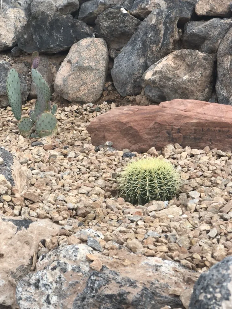 Expert garden landscaping in Santa Clara, UT - LG Landscaping