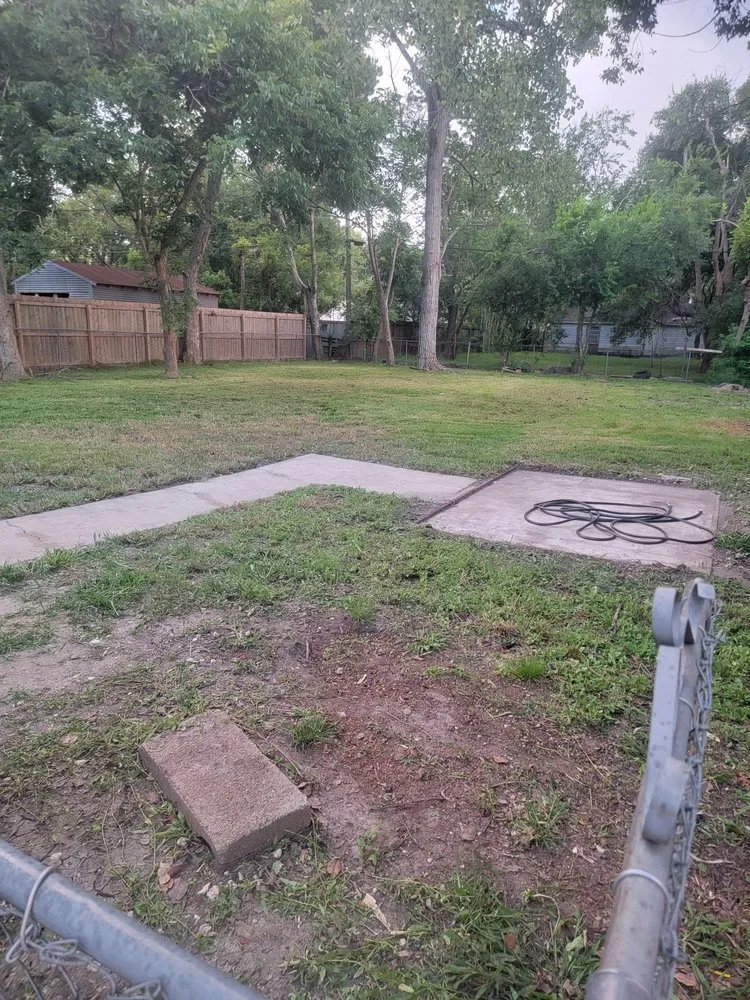 Custom outdoor landscaping in Angleton, TX by L&G Mowing Service