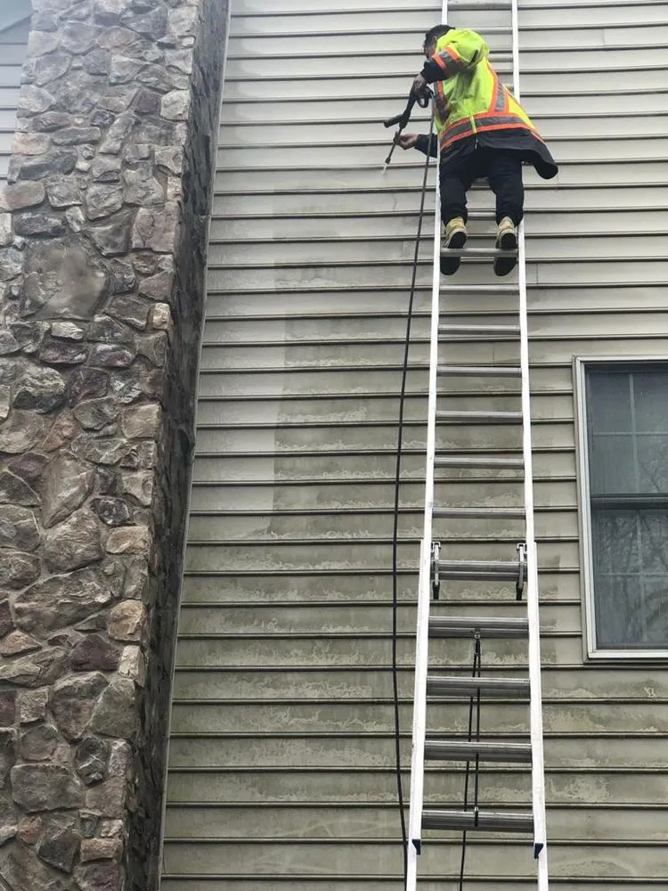 Custom lawn care service in Woodbridge, VA - LG Painting & Lawn Services