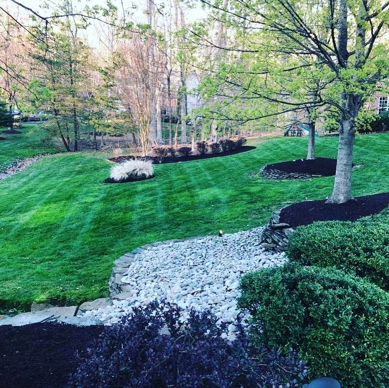 Custom yard maintenance near you across Woodbridge, VA - LG Painting & Lawn Services