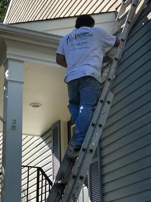 LG Painting & Lawn Services Logo