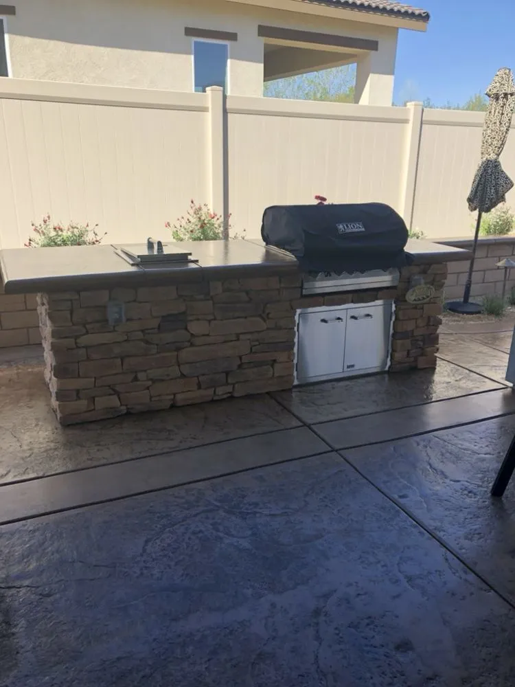 Professional garden landscaping in Lake Elsinore, CA by LGA Contracting