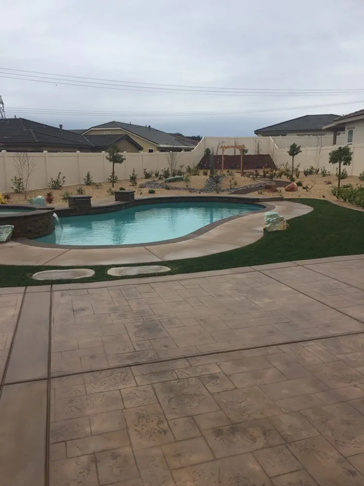 Top-rated yard cleanup service with custom design in Lake Elsinore, CA by LGA Contracting