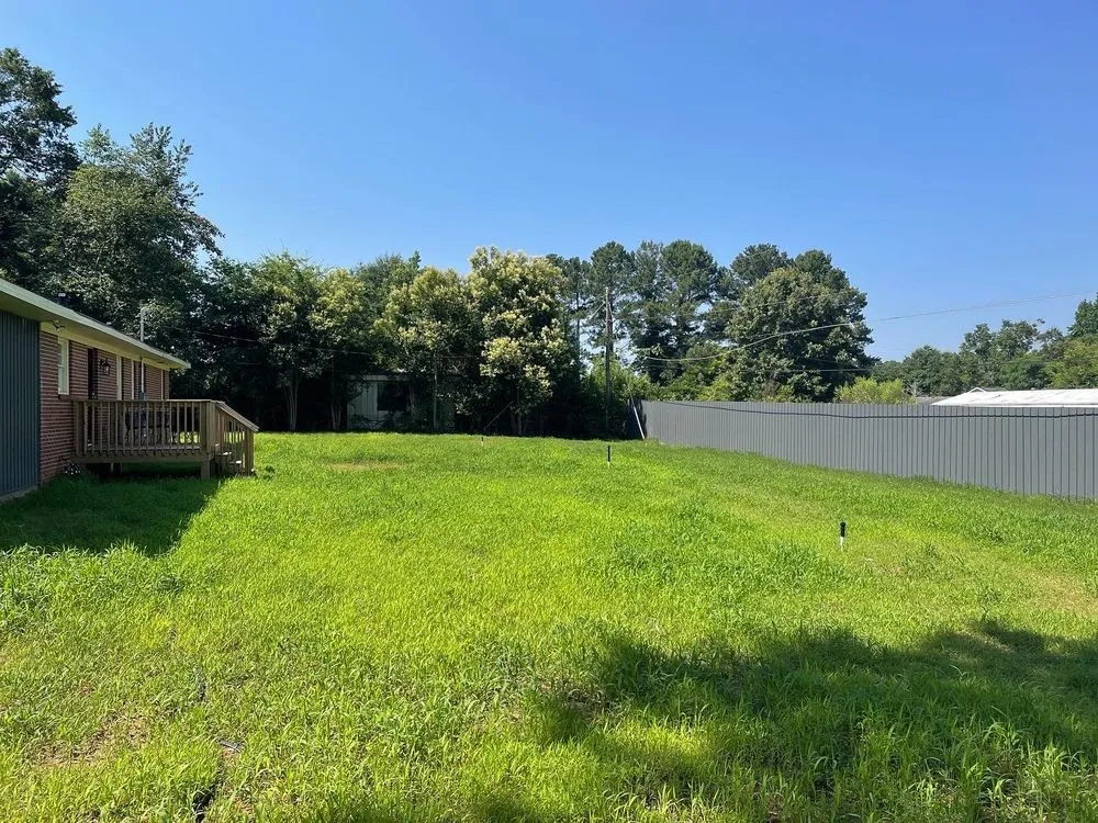 Reliable garden landscaping in Tuscaloosa, AL by LGM Hydroseeding