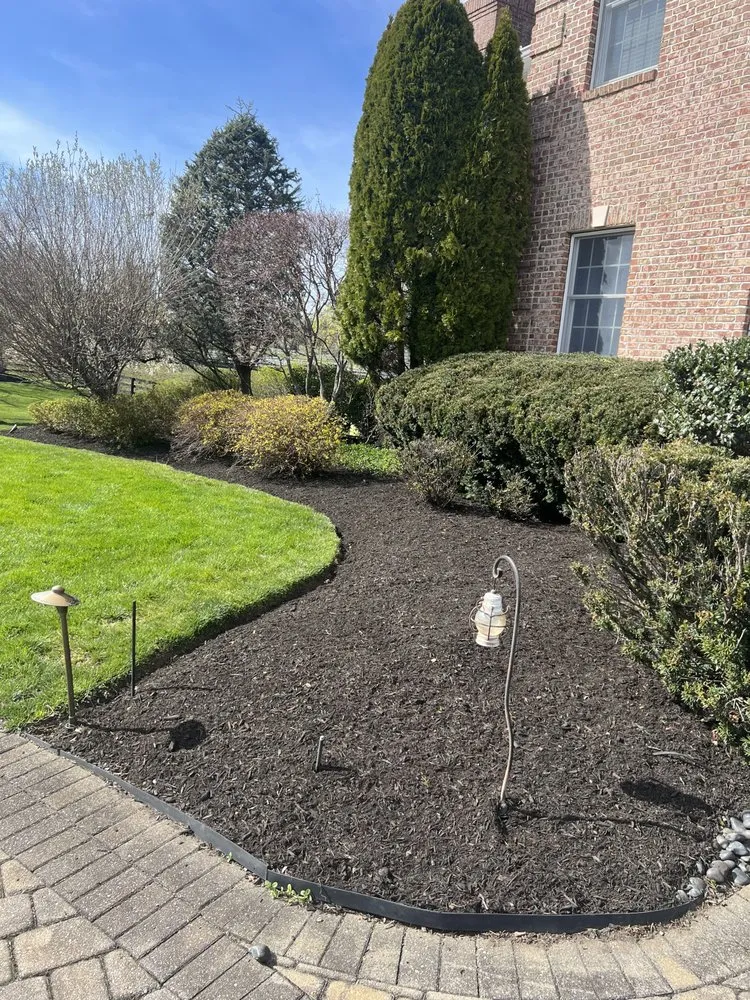 Local yard maintenance for residential properties across Red Bank, NJ - L.Gonzalez landscaping services