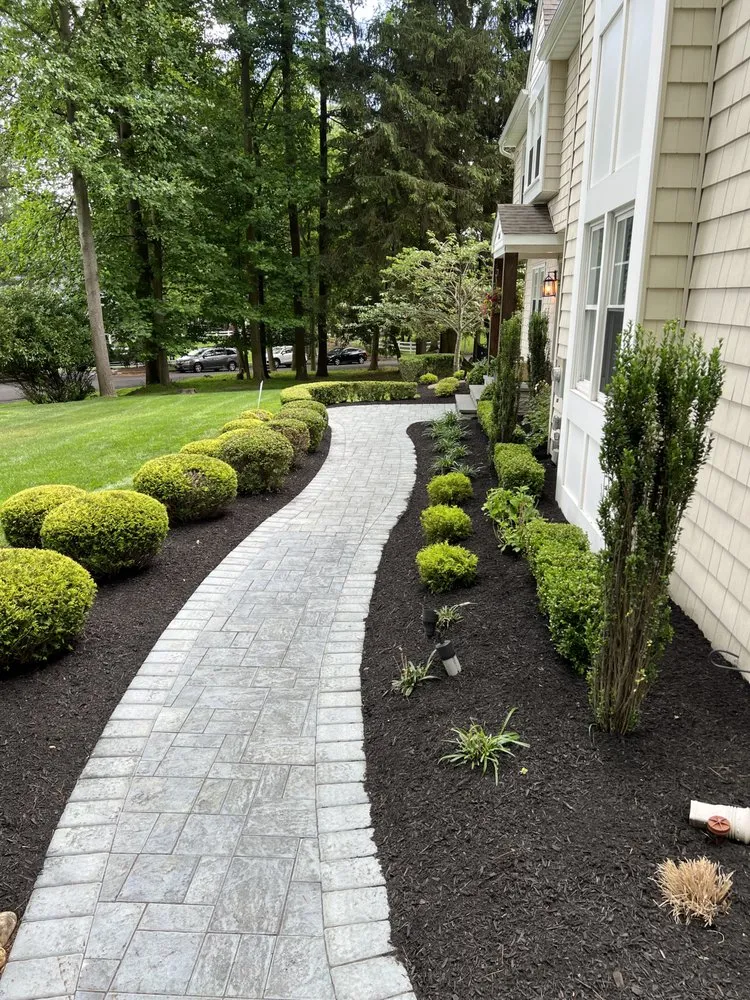 Local residential landscaping with custom design across Red Bank, NJ - L.Gonzalez landscaping services