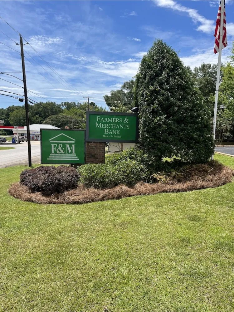 Affordable residential landscaping for homes in Auburn, AL by LGS Landscapes