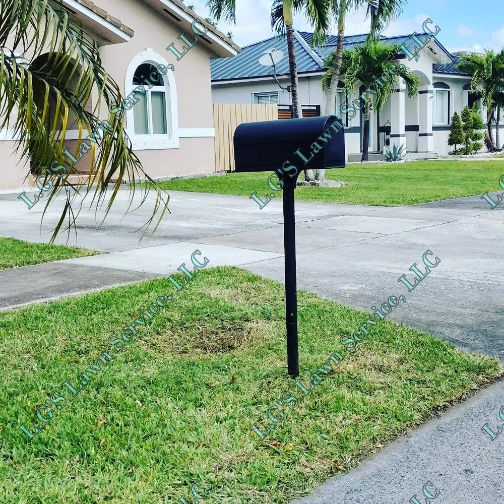 Local yard cleanup service near you across Homestead, FL - L.G'S Lawn Service