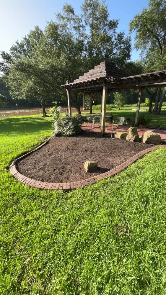 Professional lawn mowing service for homes in New Iberia, LA by LG’s Lawn Service