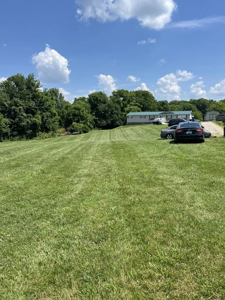 Top-rated lawn mowing service near you in Shelbyville, KY by LH Lawn And Landscaping