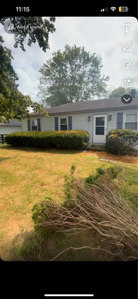 Custom yard cleanup service for homes in Shelbyville, KY by LH Lawn And Landscaping