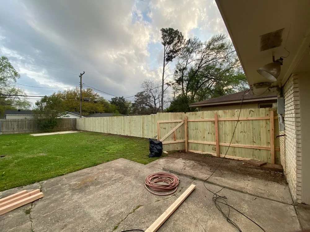 Custom yard cleanup service experts serving Bossier City, LA - LH Lawn Services