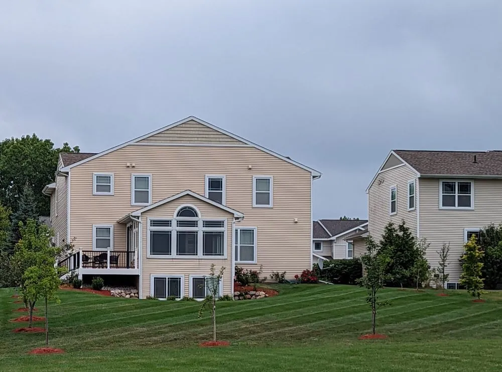 Top-rated yard maintenance in Lansing, MI - LHS Services