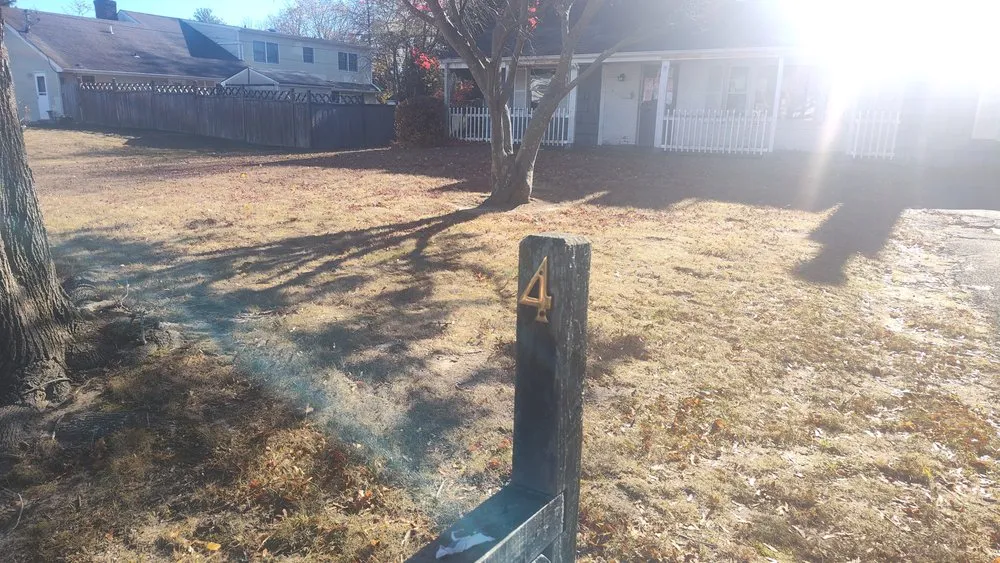 Custom yard maintenance in Ridge, NY by L.I. Bushwackers