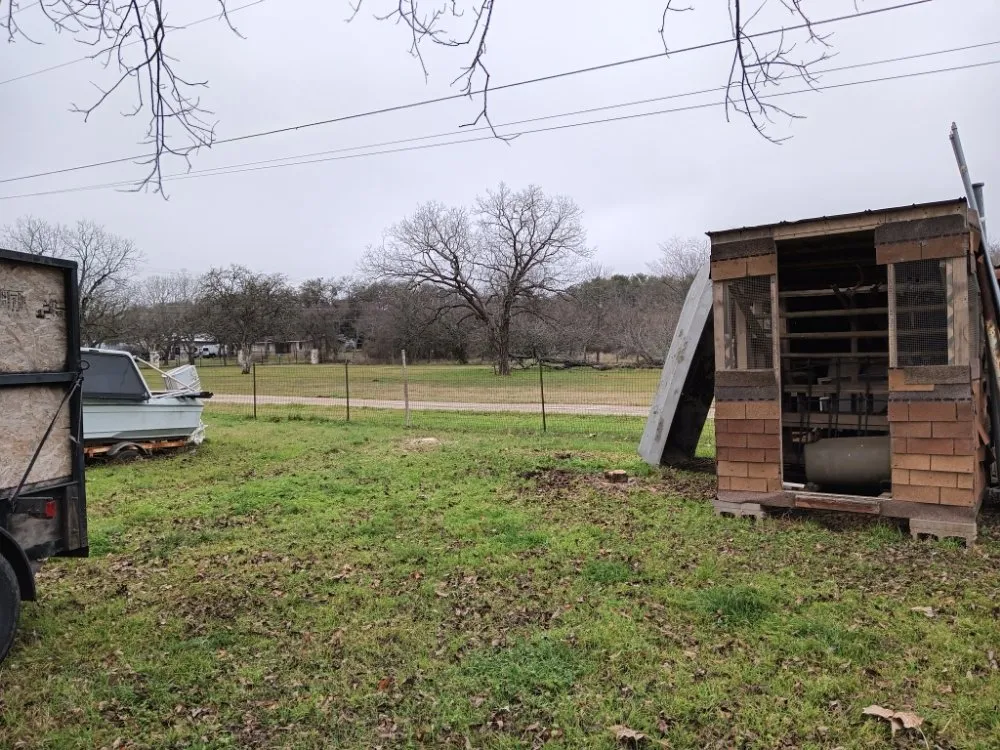 Expert garden landscaping in Austin, TX by L&I Tree Service and More