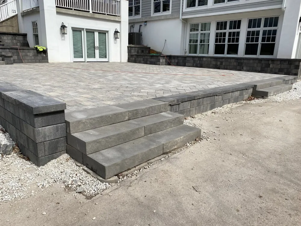 Top-rated landscape installation for homes in New Berlin, WI by Liban Landscape