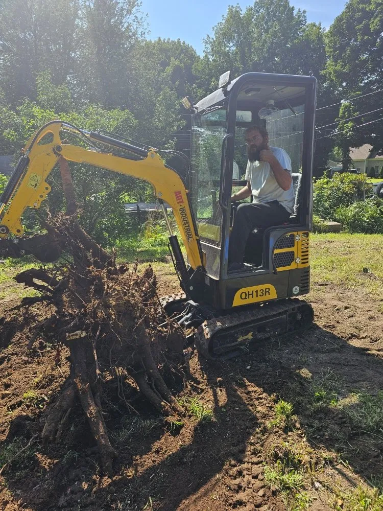 Expert lawn care service for beautiful yards across Raymond, ME - Libby's Property Maintenance