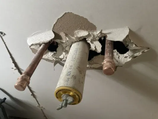 Liberty Construction & Landscape Logo