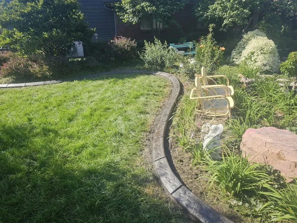 Custom yard cleanup service experts serving Lincoln, NE - Liberty Edge Curbing