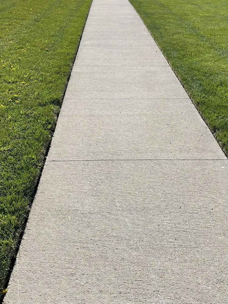 Top-rated outdoor landscaping in North Liberty, IA by Liberty Lawn & Home Care